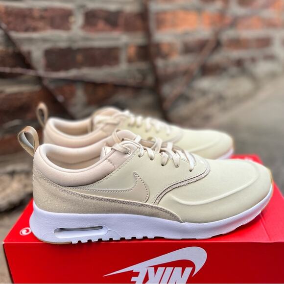 NEW Size 9 Nike Air Max Thea Premium Women's Shoes Beach/Metallic Gold/Sail - Picture 7 of 9